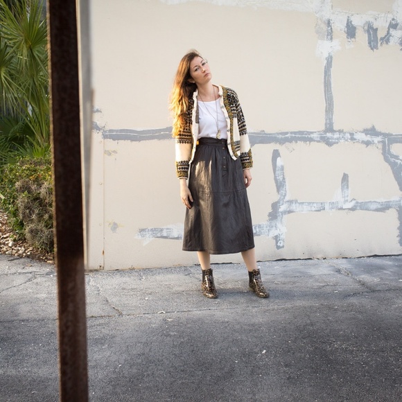 Meet your Posher, Mary - Picture 2 of 5